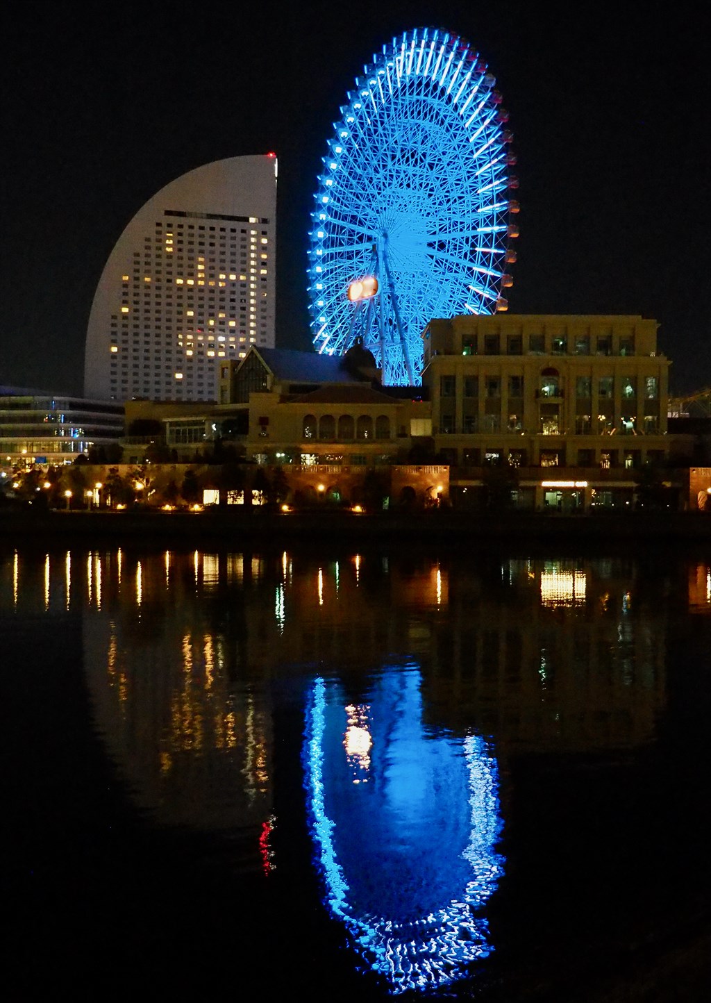 横浜みなとみらいの夜景 ブログ フリー画像フリー素材